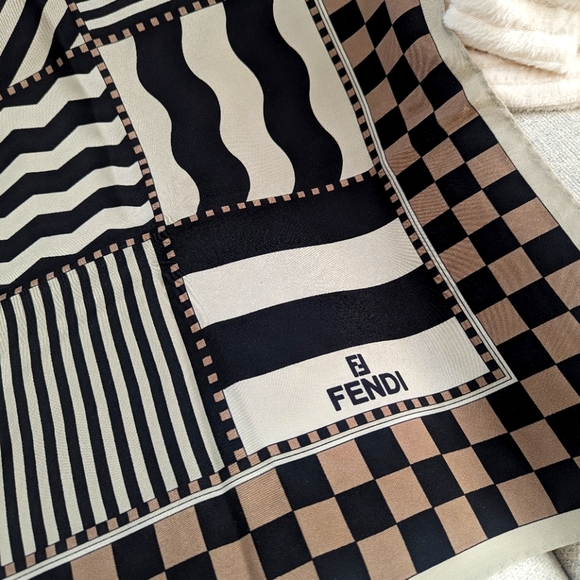 ✨ Vintage Fendi Silk Scarf - NWOT ✨ - Picture 1 of 7